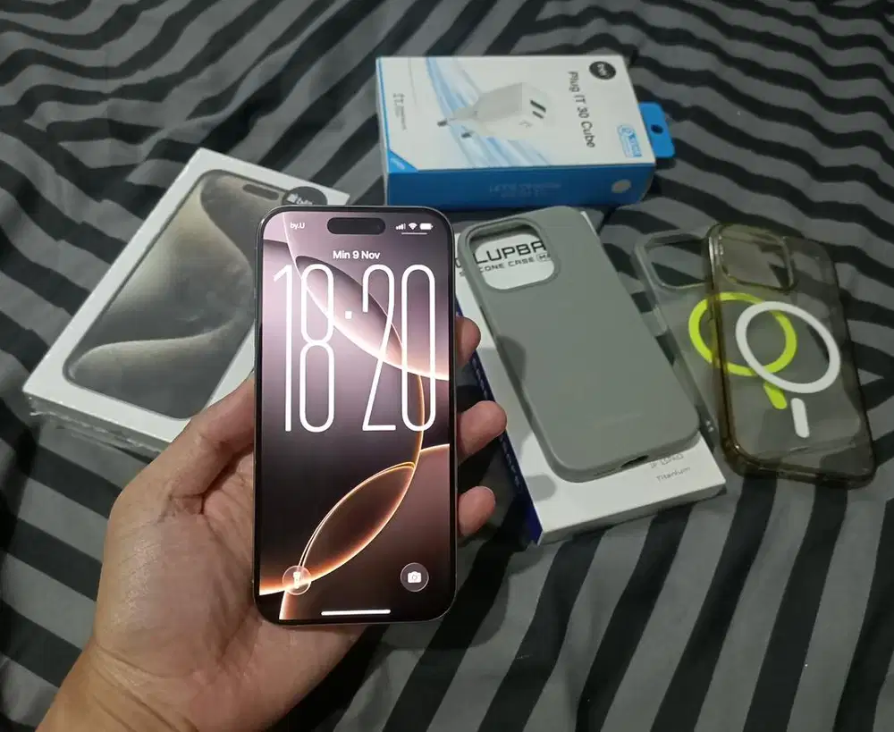 iPhone 15 PRO 128 Natural Titanium Resmi