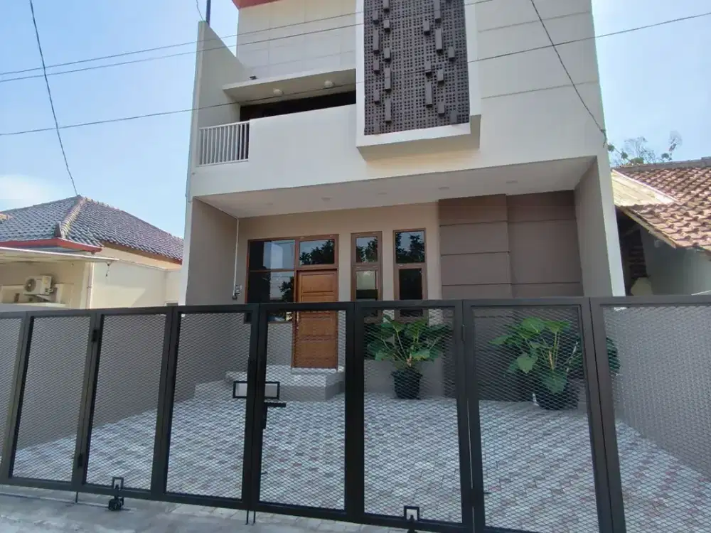 Rumah Mewah Di Area Condongcatur, 50mtr Jalan Utama, Bisa KPR