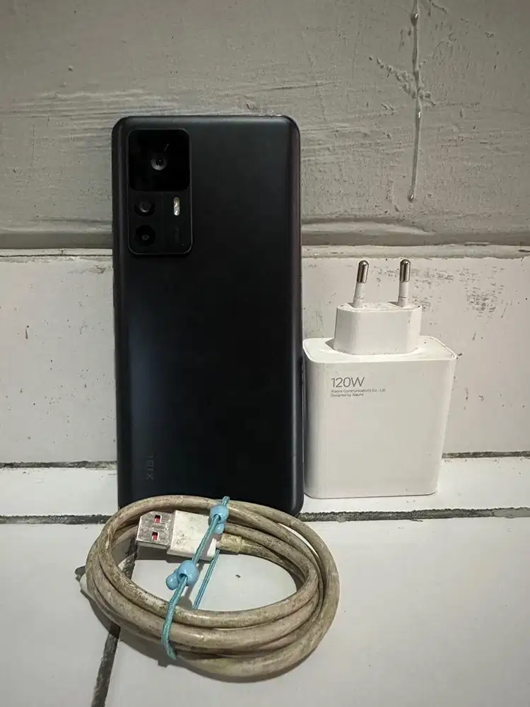 Xiaomi 12T normal minus dusbox