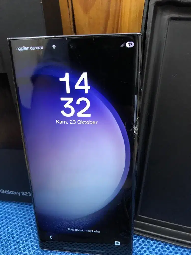 Jual samsung S23 utrla 12512gb kelengkapan ori minus lcd retak dikit