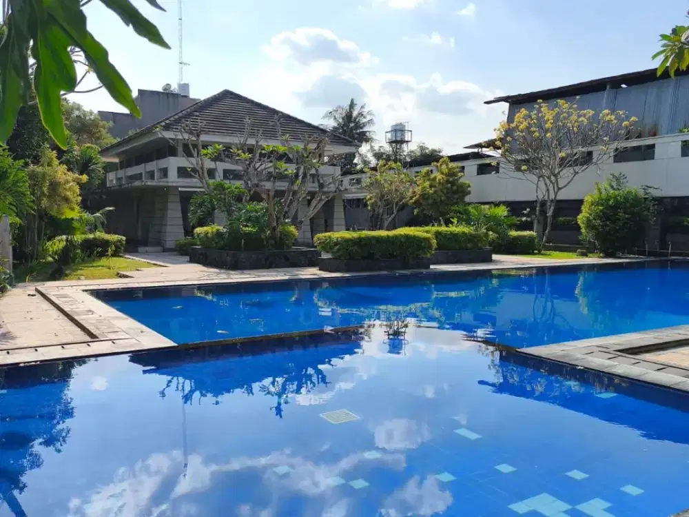 Rumah Mewah Dekat UGM, Dalam Perumahan Jogja Bale Hinggil ; Jalan Kaliurang km 9