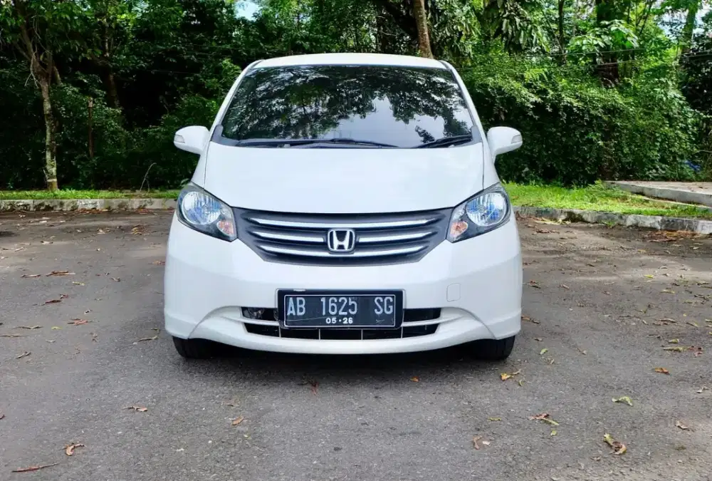 Honda Freed E Psd 2011
