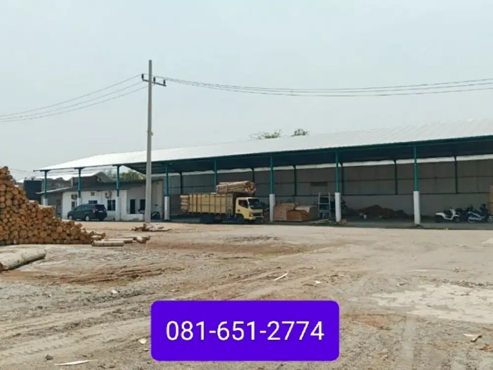 Pabrik Kayu di Jember