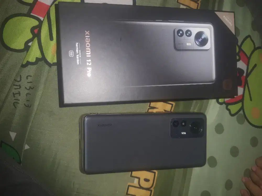 Xiomi 12 pro RAM 12/256