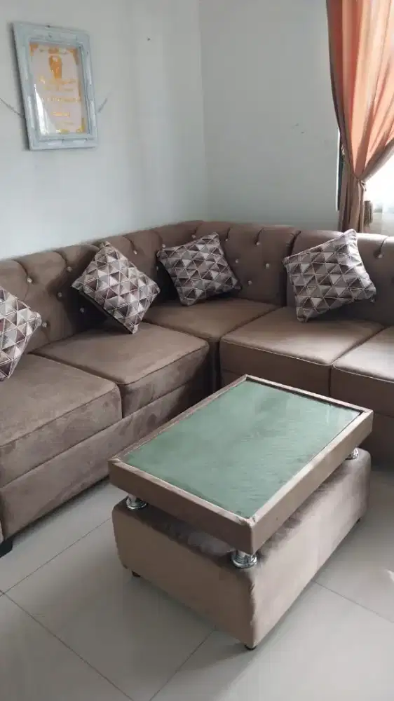 Dijual Sofa dan Meja