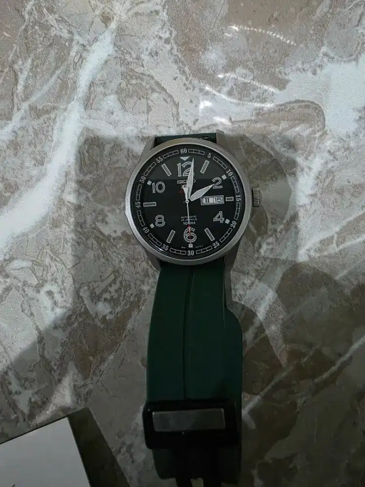 Jam Tangan Seiko Autometic dan Casio,Elzabet,Alexander Christi ,Eiger