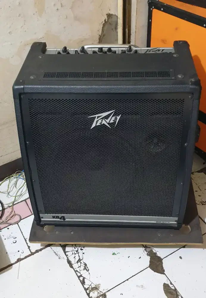 AMPLY KEYBORD PEAVEY KB4 MADE IN USA