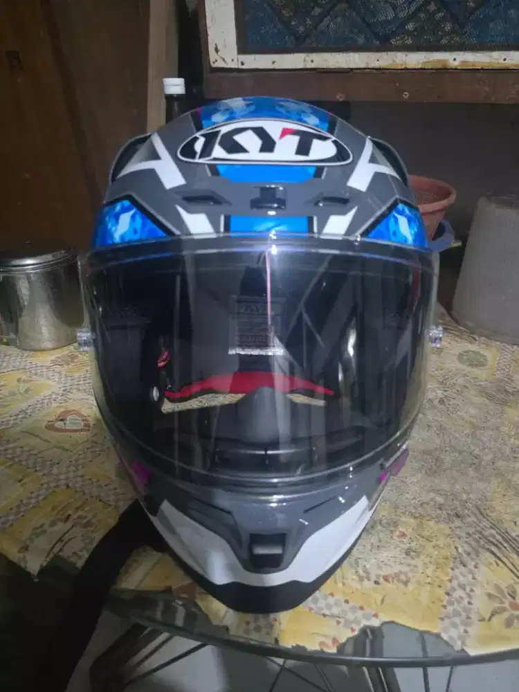 Helm KYT fullface