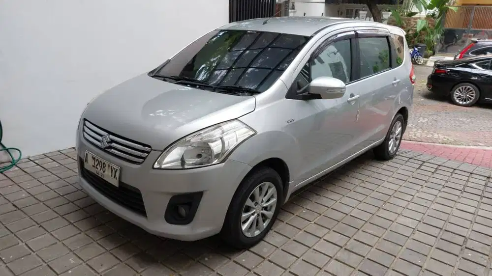 ertiga GX 2014 Matic mulus , service record dari baru di suzuki