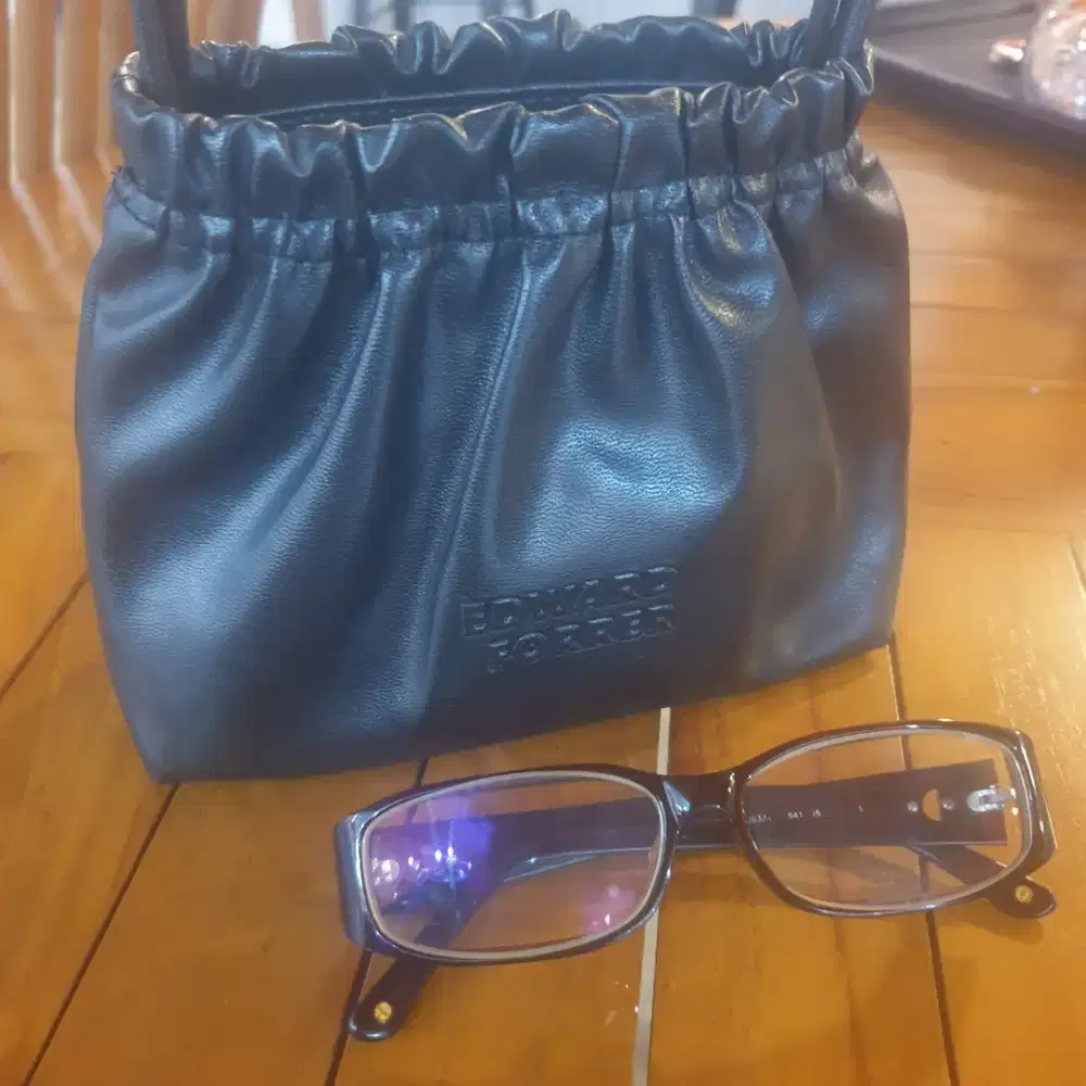 Saya mencari pembantu utk urus org tua