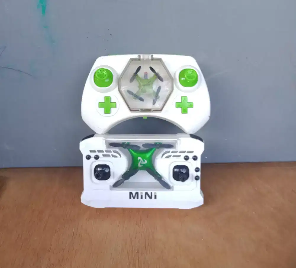 Mainan Drone mini