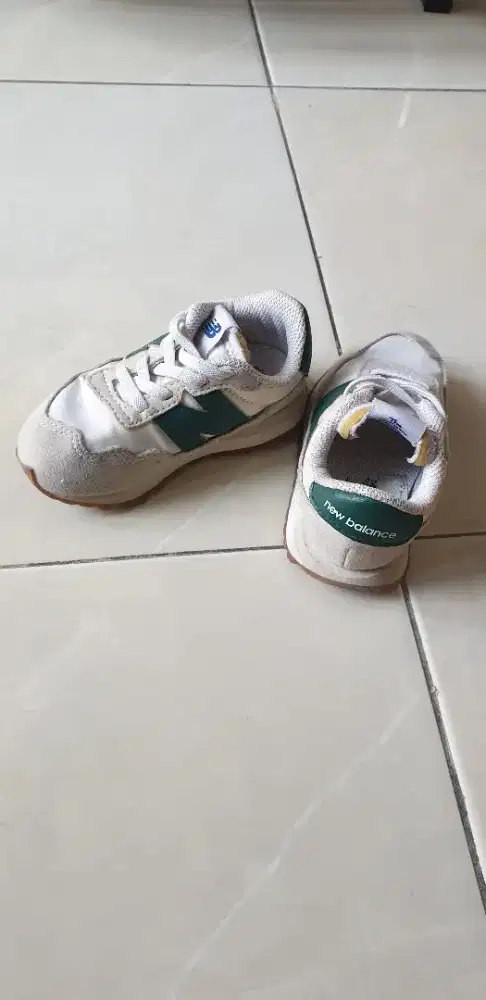 Jual sepatu anak ori NB