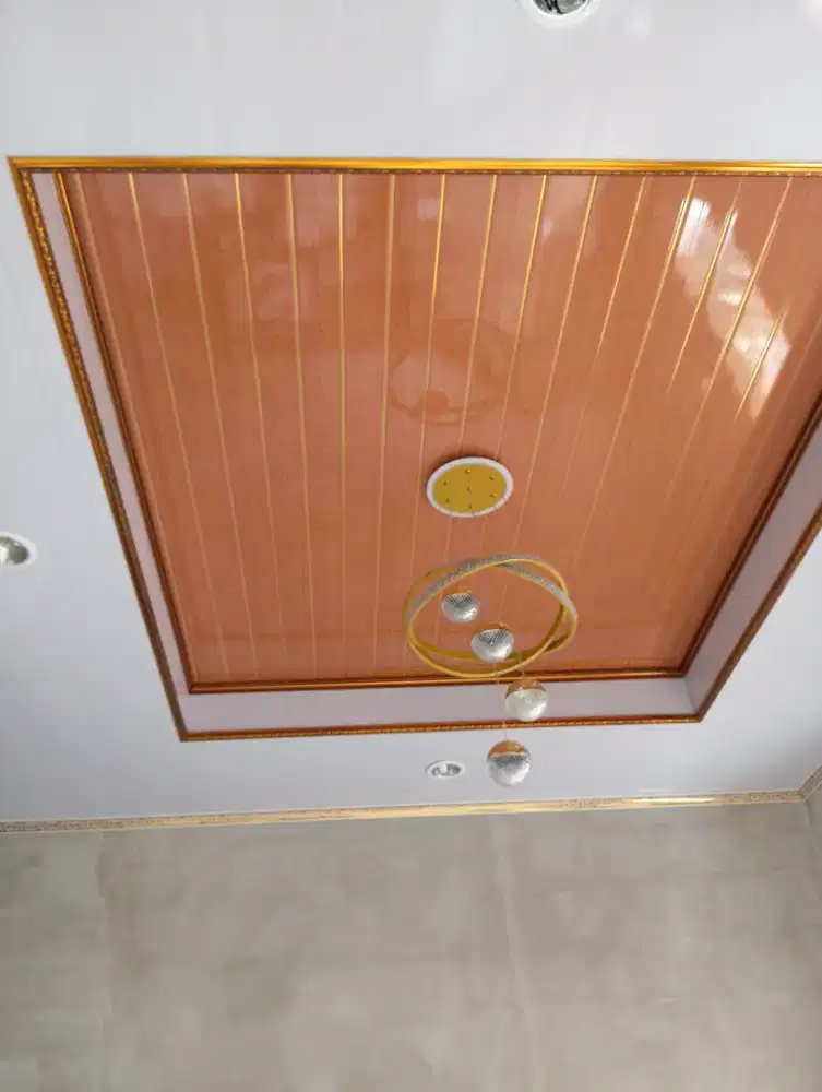 Distributor plafon PVC