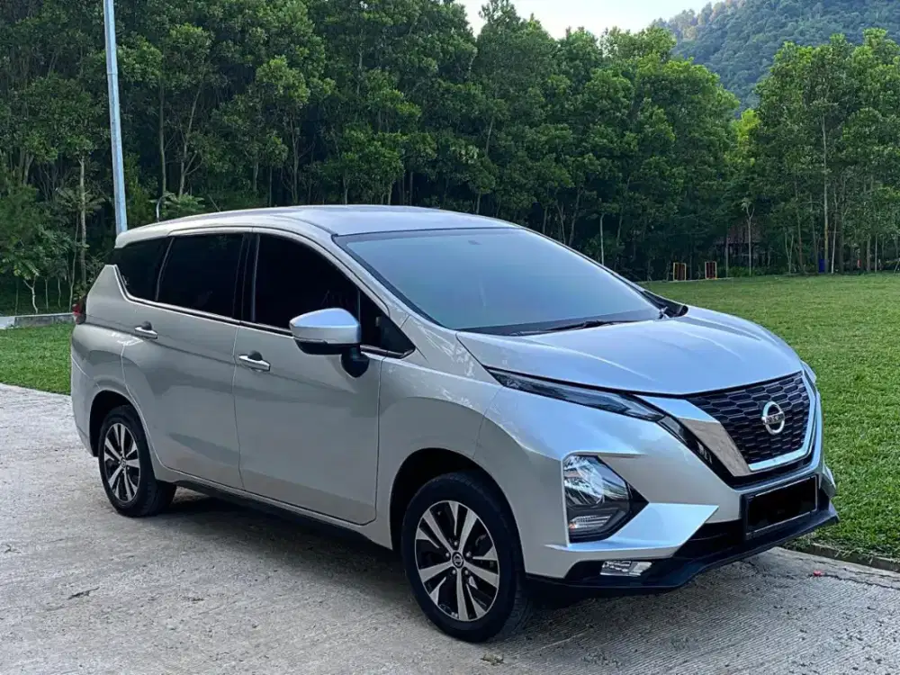 New Livina VE 1.5 A/T tahun 2020
Pajak panjang
Warna Silver metalic