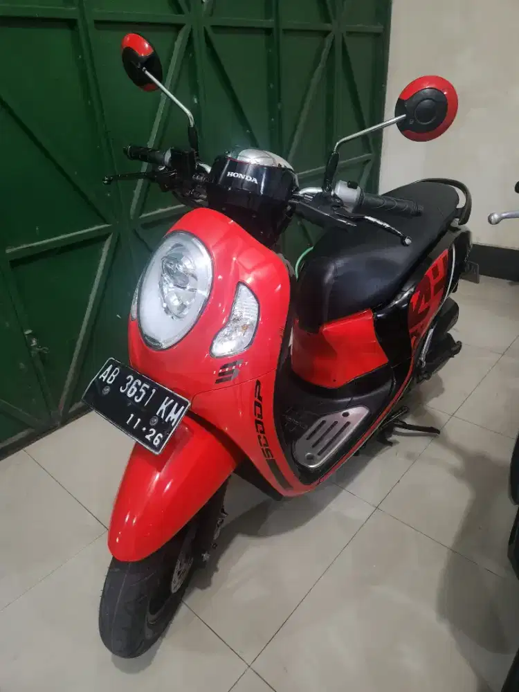 Dp1jt 3thn780rb Scoopy merah hitam 2021 Gbm
