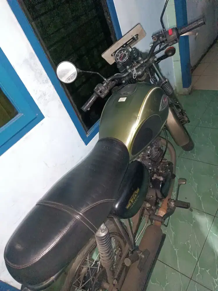 Kawasaki W175 SE 2019 (Pajak Off)