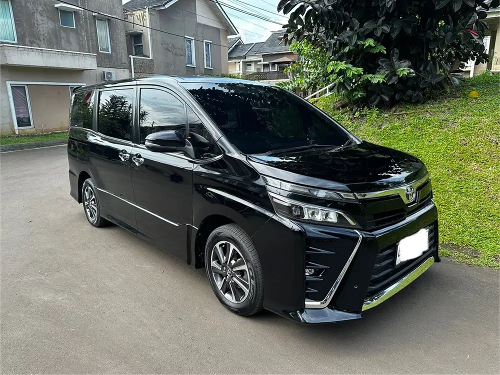 Toyota Voxy 2018 Bensin