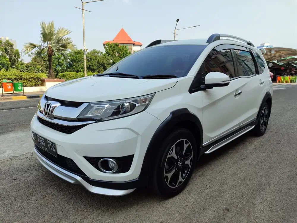 BRV 1.5 E CVT Prestige AT 2017 Honda  BR-V Matic Automatic 2016