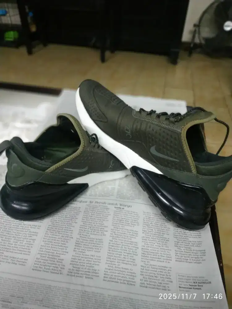 Sepatu Nike Air Max 270 Olive Green ORI Ukuran 42 Kondisi MANTAP