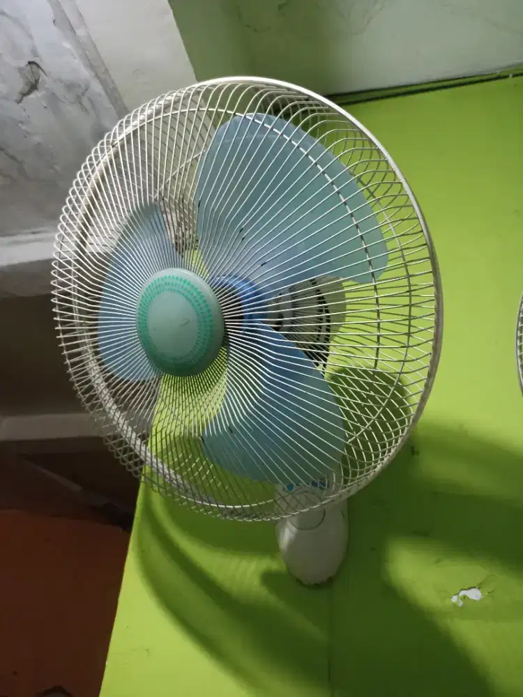 Kipas Angin Bekas Maspion Dinding