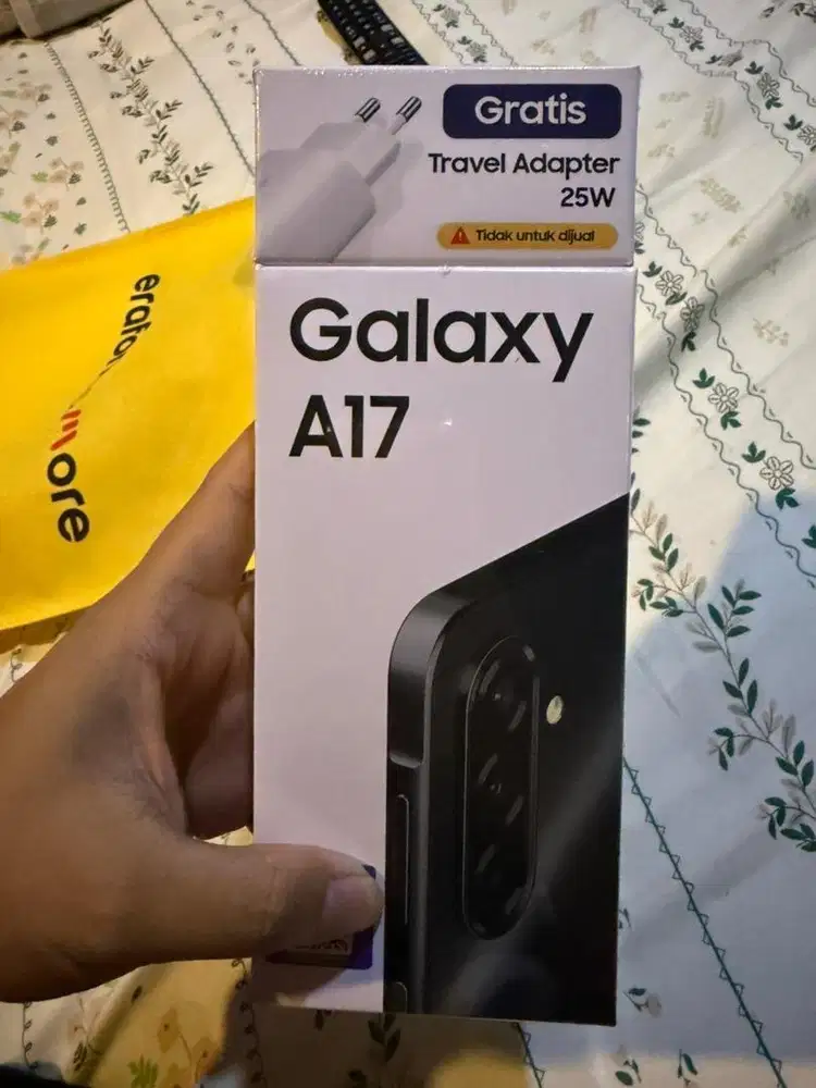 Samsung A17 8/128 Baru Gress Belum dibuka dapat kado