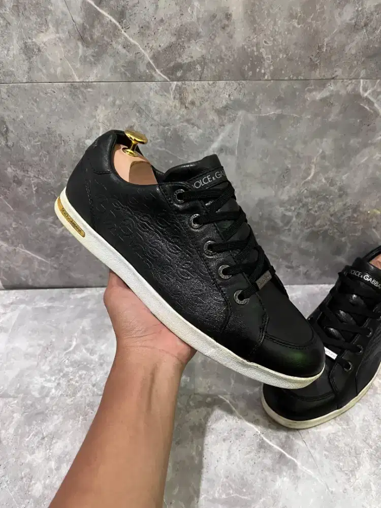 Sepatu Dolce & Gabbana Original Sneaker Casual no bally lv prada gucci