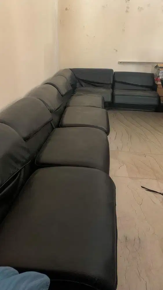 Sofa sudut / L-shape bahan kulit