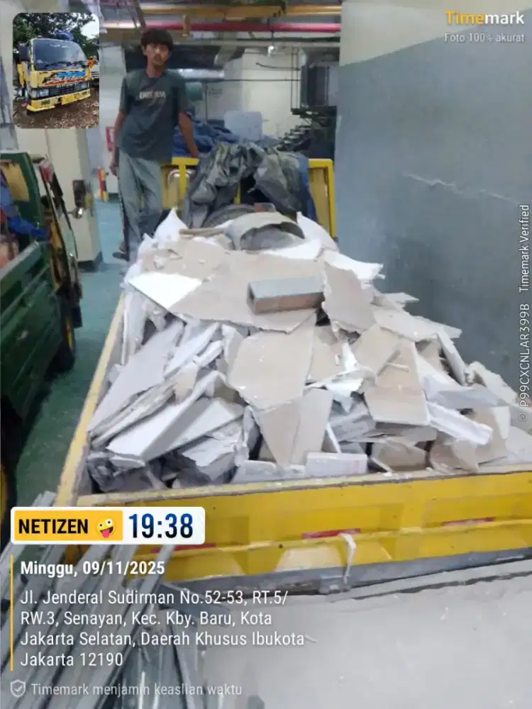 Jasa buang puing dan sampah