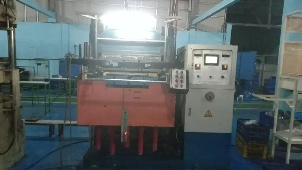 Dijual mesin hotpress rubber 350 ton