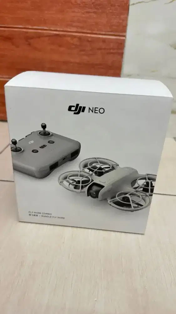 DJI NEO FLY MORE COMBO