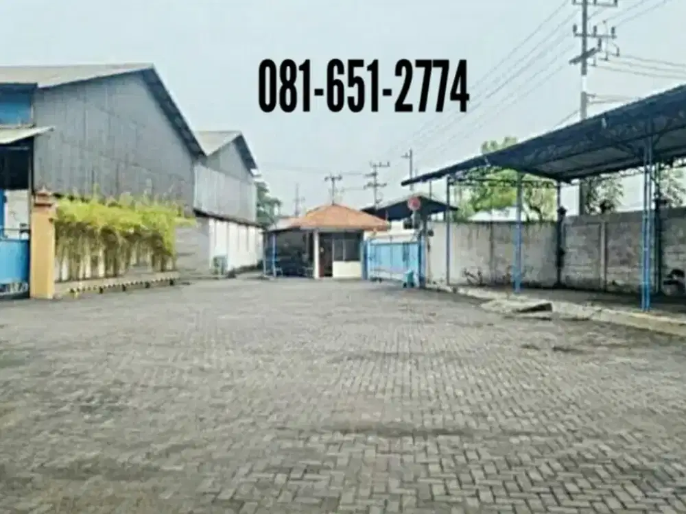 Pabrik di Legundi Gresik