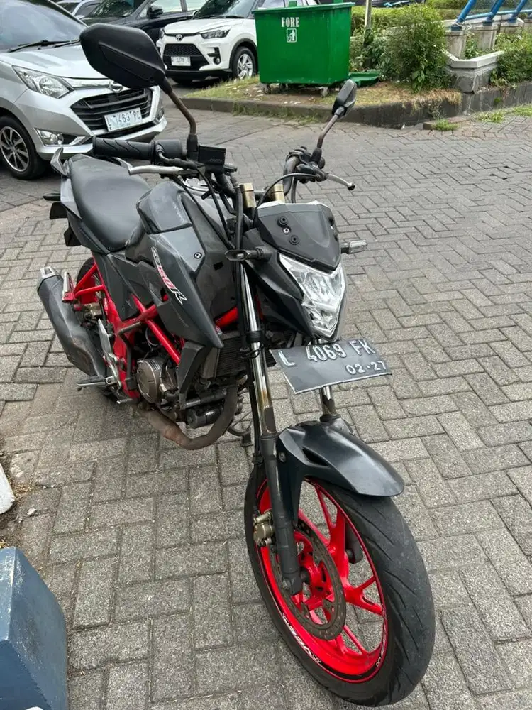 Honda NEW CB150r streetfire LED 2017 cbr surat lengkap mesin enak