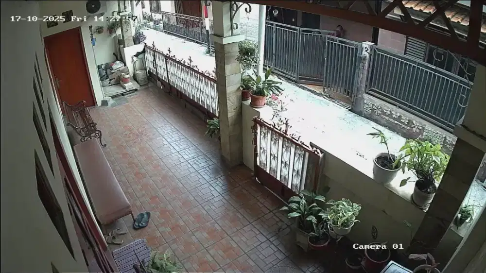 Dibutuhkan Asisten Rumah Tangga