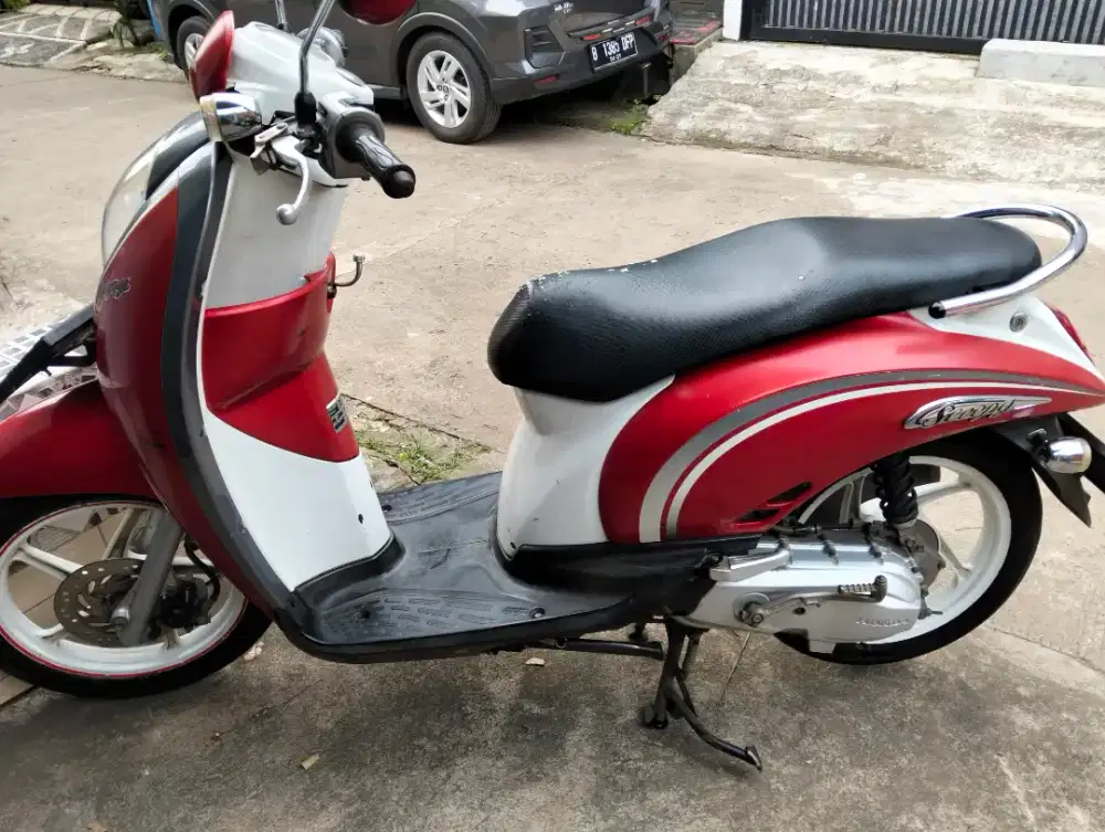 Honda Scoopy 2012