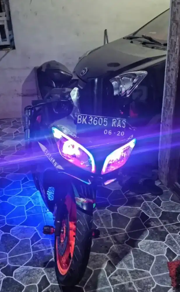 Dijual R15v2 tahun 2015
