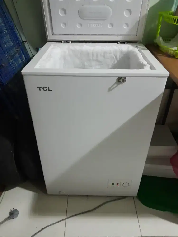 Freezer TCL 100liter bekas like new