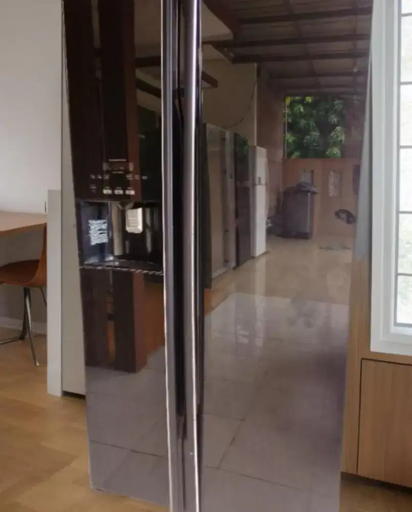 Kulkas side by side temperglas inverter