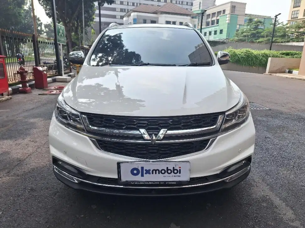 DP MURAH Wuling Cortez 1.5 LT Lux Plus Bensin-AT 2022 Putih CBRTB