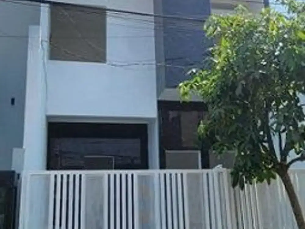 Dijual Rumah Brand New Komplek Janur Asri Uku 6x17 Strategis 3 Lantai Jln Lebar Hdp Utara