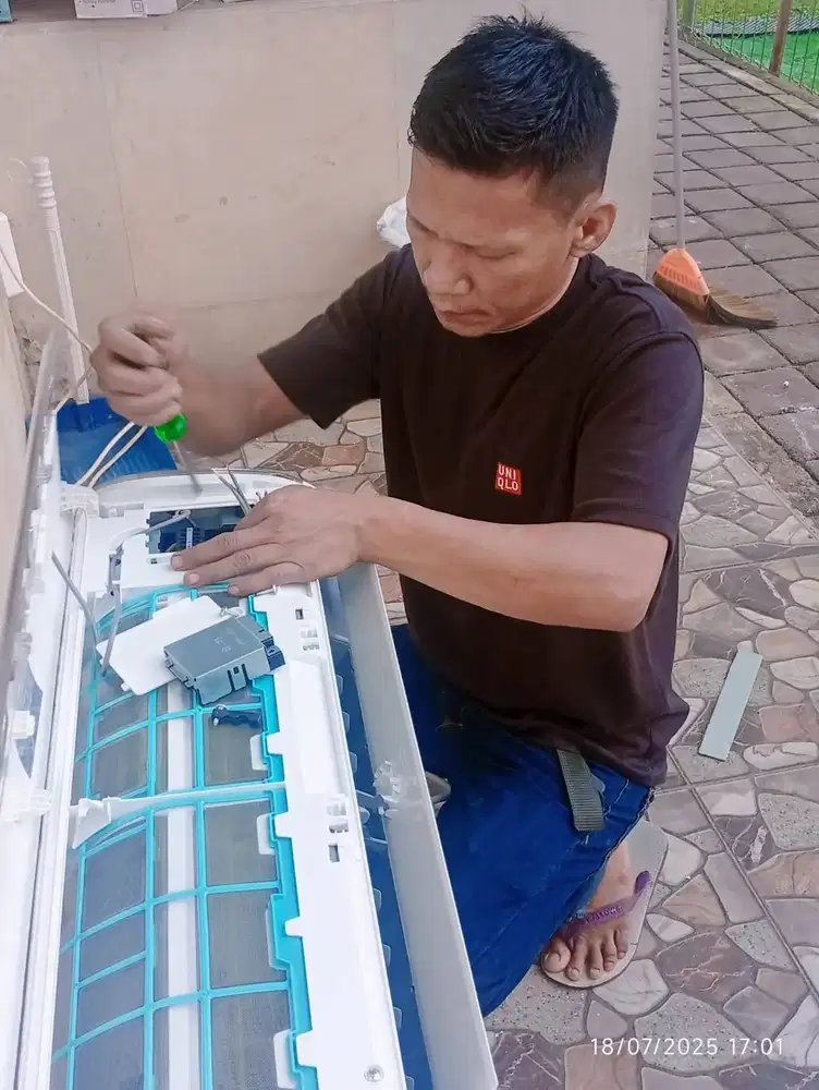 Service ac, cuci ac, pasang baru, bonkar pasang..