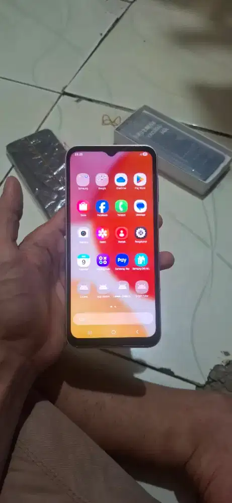 Samsung a14 4g.  4/128