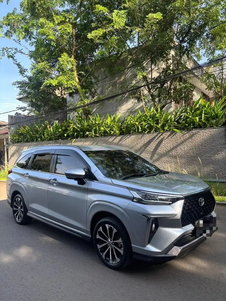 Avanza veliz Q tss (Like new)