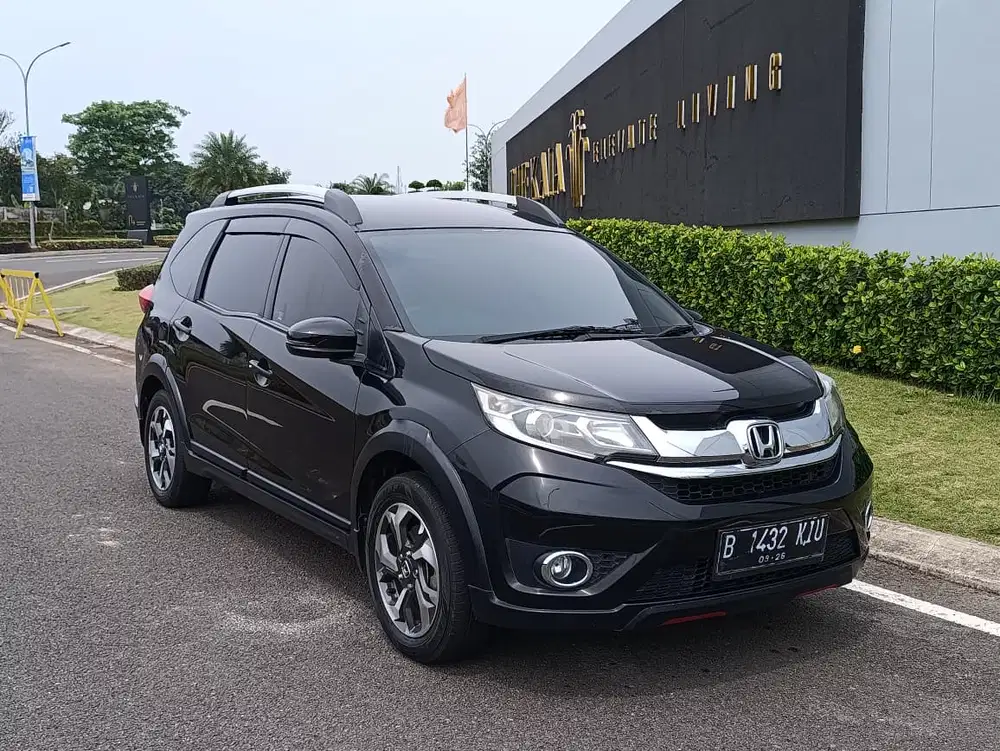 Dp 5 jt saja Honda BR-V E At 2016 Bensin
