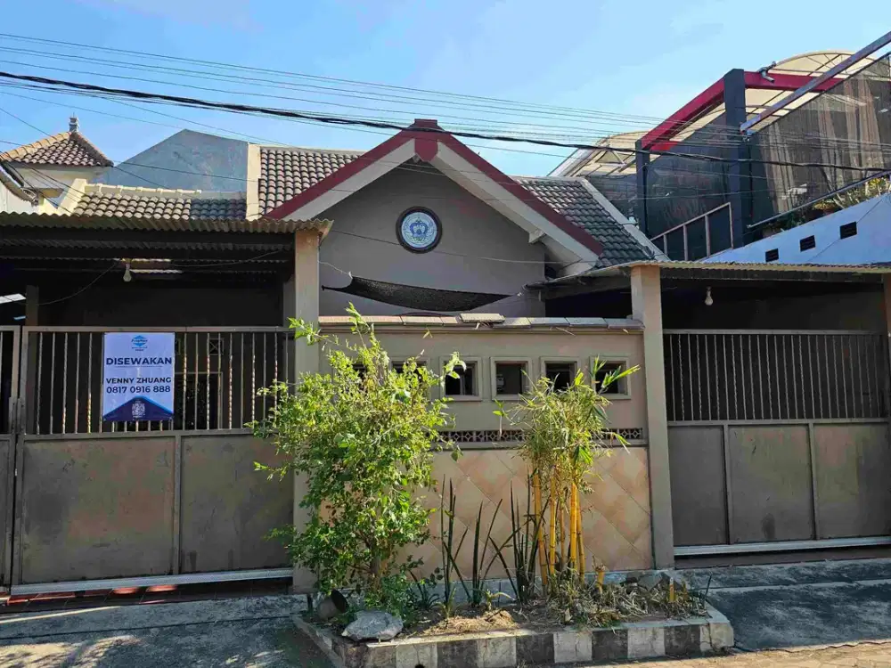Rumah Dekat pintu tol sidoarjo