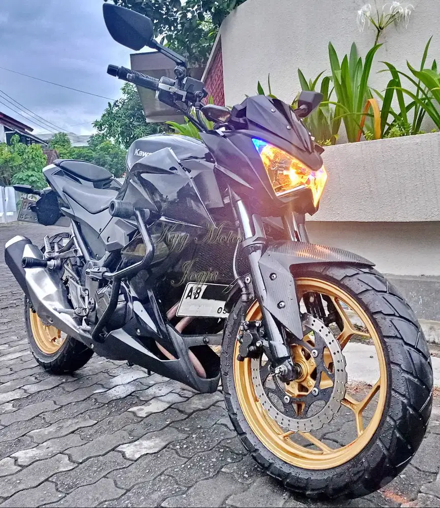 Kawasaki Z250 Z 250 Hitam 2013 Plat AB Kota Jogja Pajak Panjang