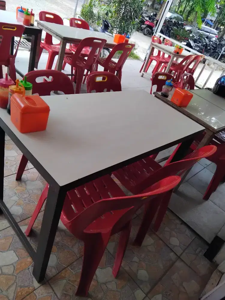 Di jual meja kursi kipas frezer