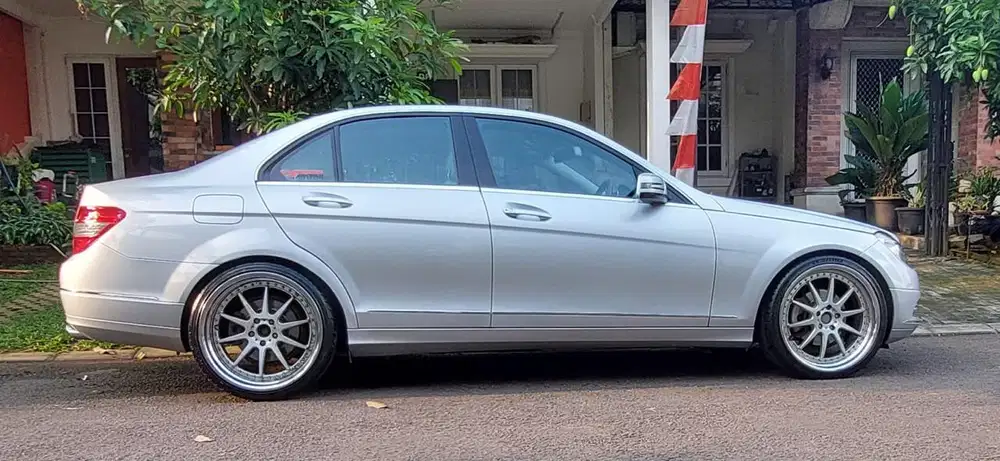 PERFECT CONDITION ! Mercedes-Benz C300 AMG VELK 2 SET AT 2010  2011