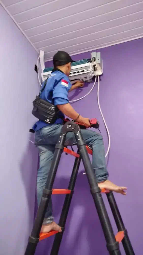 Cuci AC panggilan,pasang AC,bongkar AC,isi preon,dll
