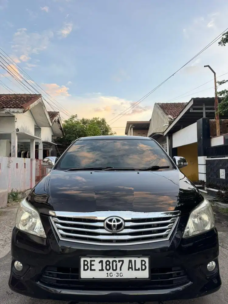 INNOVA G DIESEL MATIC 2012