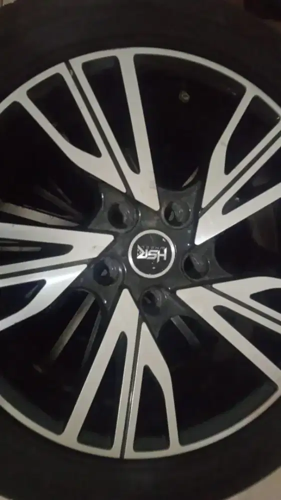 Velg HSR ring 17 ban micheline masih tebel tahun muda
